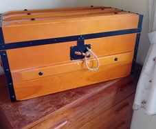American Girl Addy doll trunk