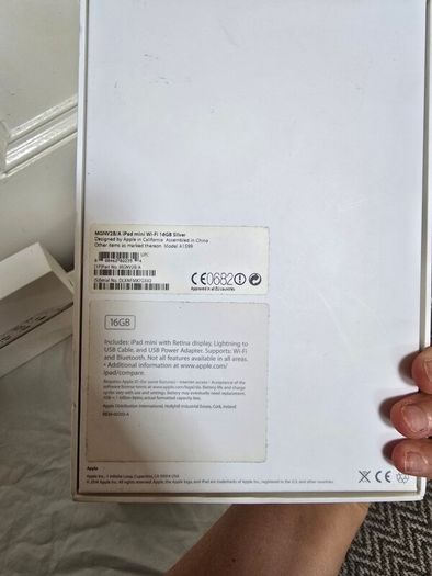 ipad  Mini and iphone  Boxes