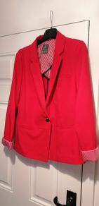 blazer light for summer size 14 small fitting would suit a 12 /14