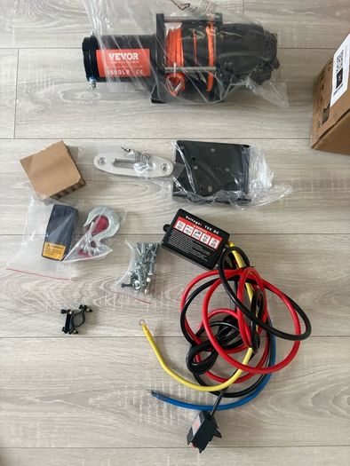 Electric Winch 4500lbs suit small jeep or quad , recovery trailer etc