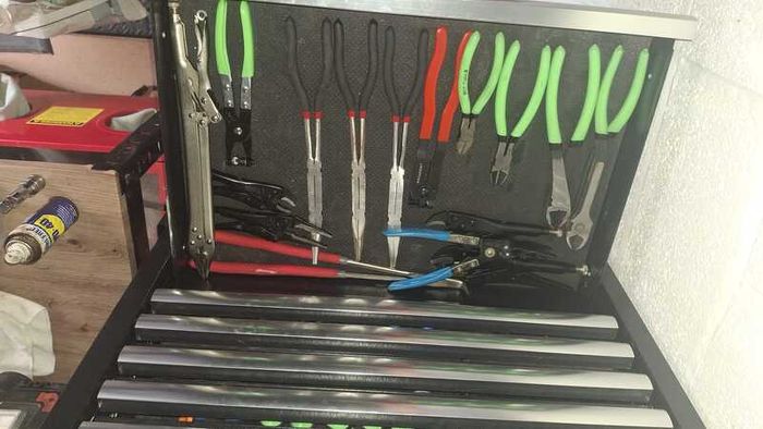 Assorted locking pliers and long-nose pliers set
