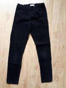Black skinny Trousers.  Age 10-11