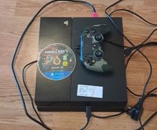 playstation 4 with minecraft