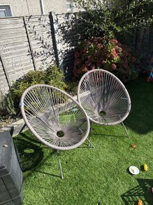 garden chairs free to go