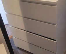 chest of drawers