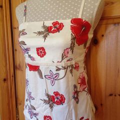 Size 8-10 Cream Strappy Top