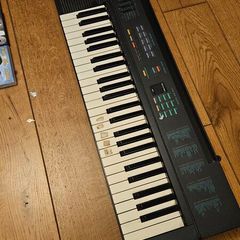 Yamaha PSR-6 Keyboard and Synthesiser