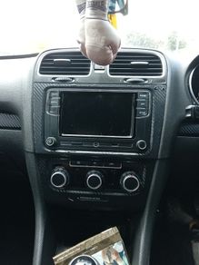 vw touch screen Bluetooth radio