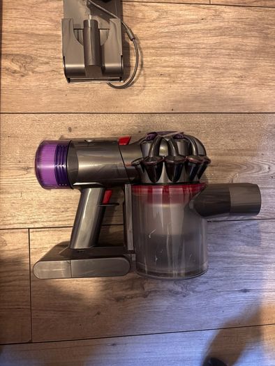 Dyson V8 Absolute