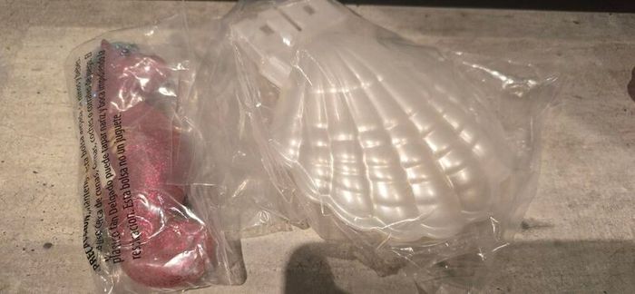 HQG1C Sea Rose with a Shell Stand  Seapony Sea Ponies like MLP G1 My Little Pony
