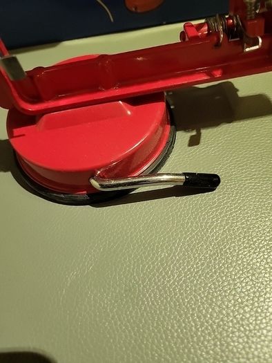 Apple peeler