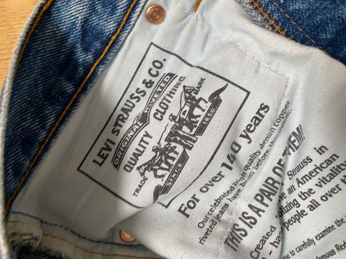 Vintage 90s Levi's Light Blue Jeans W29L26
