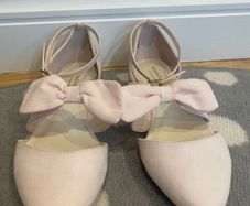 Blush Pink Bow Shoes - New