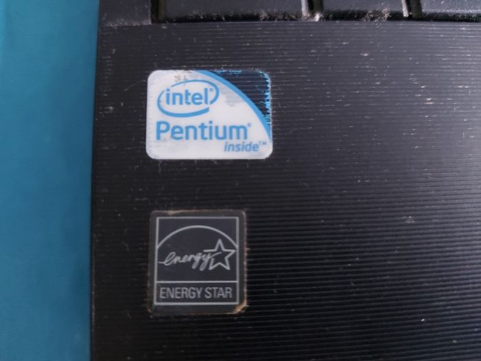 Toshiba Satellite Model C50-A-16C, Intel Pentium CPU B960, 2.2 GHz, 6GB Ram, 1 Terrabyte HDD, Microsoft Edge, Chrome, and VLC