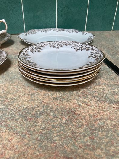 Vintage China Tea Set - Royal Tara