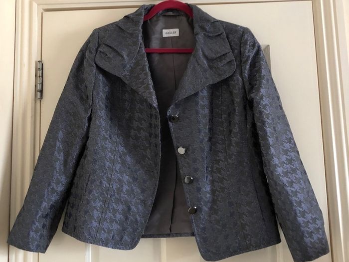 Basler blazer