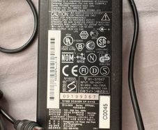 HP Compaq 70W AC Laptop Adapter