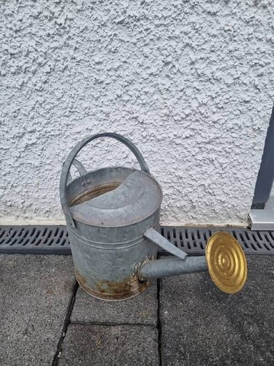 watering can