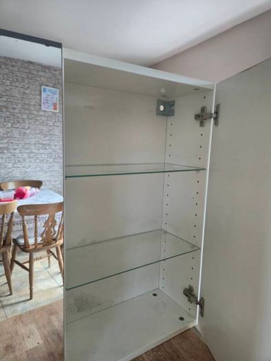 4 plate glass shelves