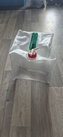 20L collapsible water container with tap
