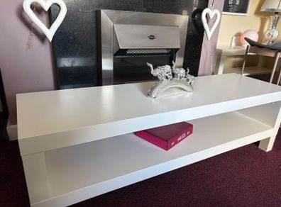 Tv bench