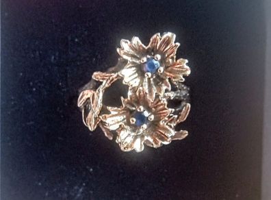 Vintage 9ct gold sapphire flower cluster ring - size M