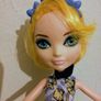 Ever after high Blondie Locks doll Image 3