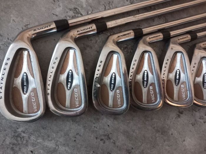 Knight vectra series Golf set Right handed clubs