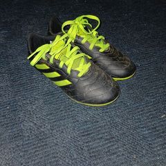 Foootball boots 13 ,5