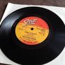 JOHN WAYNE. RHYTHM KINGS. Rare 7" Single From Dublin Roots Rock Blues Band. 45rpm, Vinyl, Record. Sparten Records, Scoff Label, produced by Irish Guitarist and Ex David Bowie musical director Gerry Leonard. Image 7