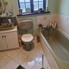 1980s Rare Avocado retro bathroom suite