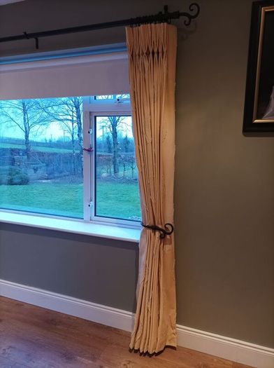 2 x Pairs Curtains & 3 Free Matching Cushions