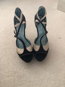 Kurt Geiger 6 platform black and cream strapped shoe