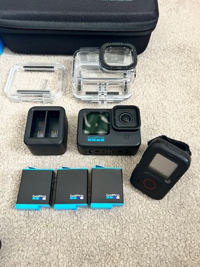 GoPro HERO10 Black, Complete Bundle