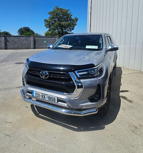 Toyota Hilux 2.4D4D Invincible 148BHP D/C 4DR Auto