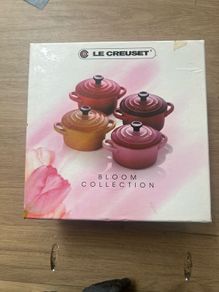 Set of 4 Le Creuset petite casseroles