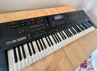 Roland G-1000 Workstation Arranger