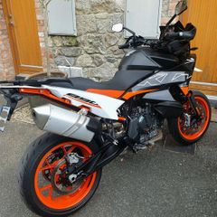 KTM 890smt  1 owner Showroom Condition