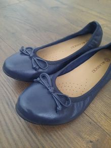 Navy shoes girls size 13UK