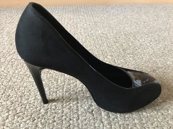 Bernie black high heels size 5