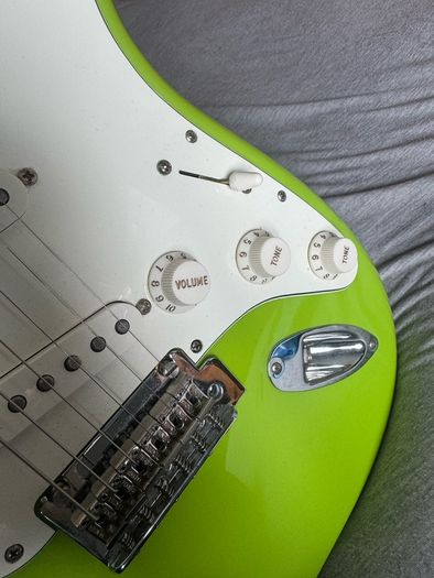Fender Limited Edition Player Series Stratocaster in Electron green