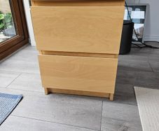 Chest of drawers