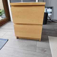 Chest of drawers