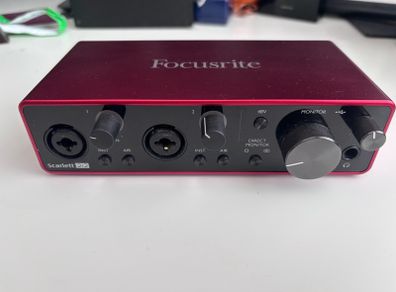 Focusrite Scarlet 2i2 3rd Gen USB-C Audio Interface
