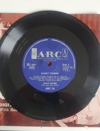 Digits McPhee Honky Tonkin' Vintage EP 1963
