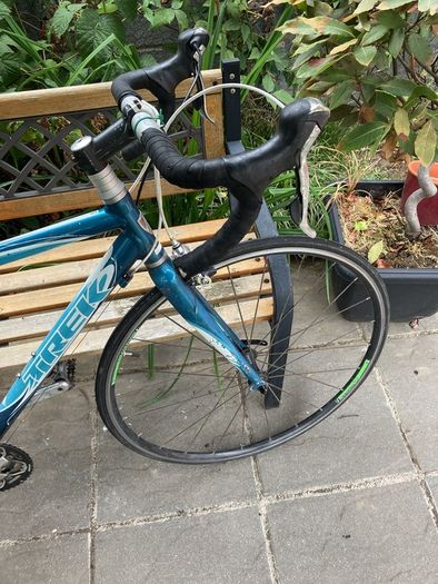 trek road bike