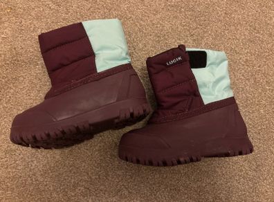 snow boots