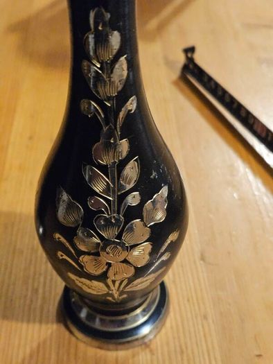 3 X Pairs Of Vases. Porcelain And Metal All In Good Condition. See Photos For Same.
