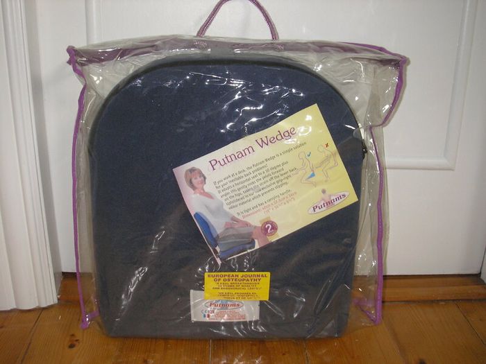 Seat wedge cushion