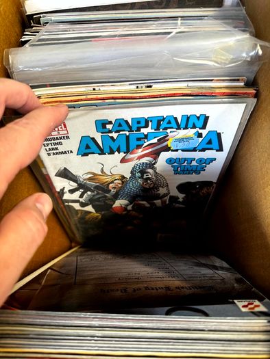 DC, Marvel Long Comic Box w 290 comics for Sale